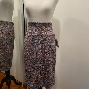 New with tags lularoe Cassie size small